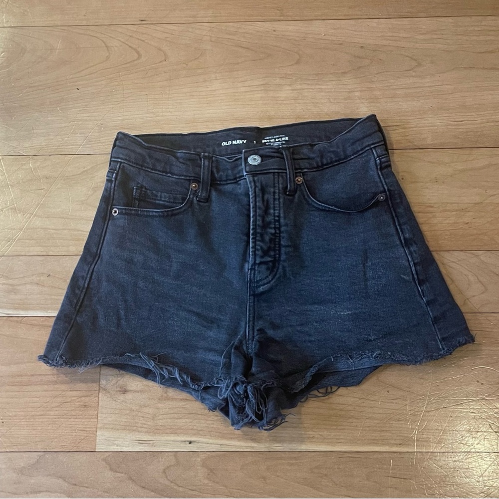 Old Navy Classic Jean Shorts in Black